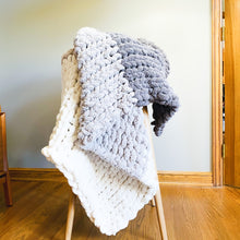 Load image into Gallery viewer, Customize Tri- Toned Chunky Knit Blanket
