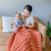 Load image into Gallery viewer, Small Hand-knit Chunky Blanket
